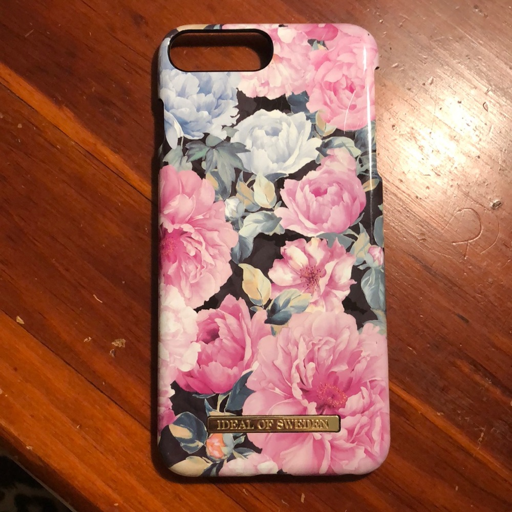 Iphone 8+ Case - image 1